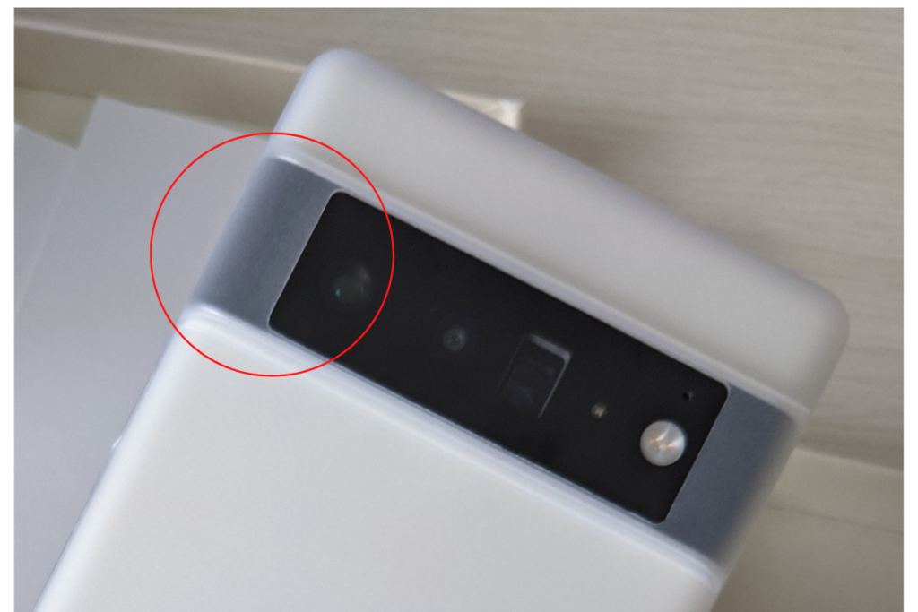 THE FROST AIRを装着したPixel 6 Proのカメラ部分