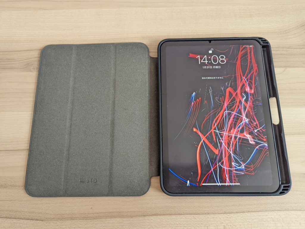 ケースを装着したiPad mini 6を開いた画像