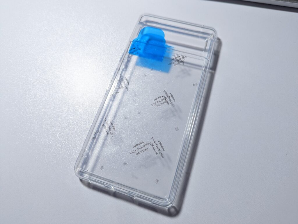 Spigen Pixel 7ケース ウルトラ・ハイブリッド(クリスタル・クリア)の本体