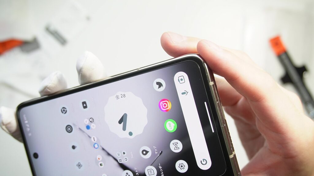 Pixel Fold用Spigen EZ Fit ガラスフィルム