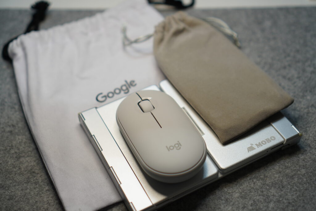 MOBO Keyboard 2、PEBBLE MOUSE2、折りたたみスタンド